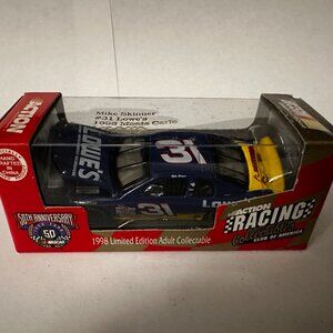 NASCAR 1998 Mike Skinner Lowes 1:64 Diecast